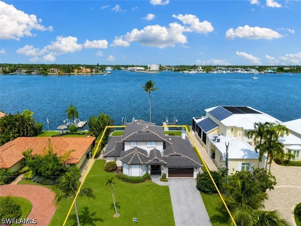 1535 Dolphin Lane, Naples, FL 34102 - #1