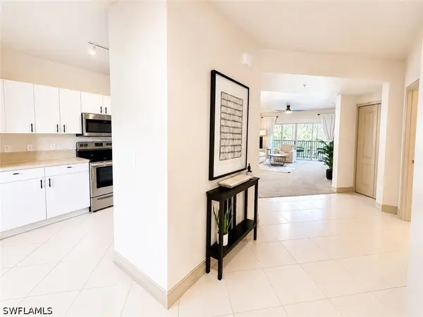 7839 Regal Heron Circle #202, Naples, FL 34104