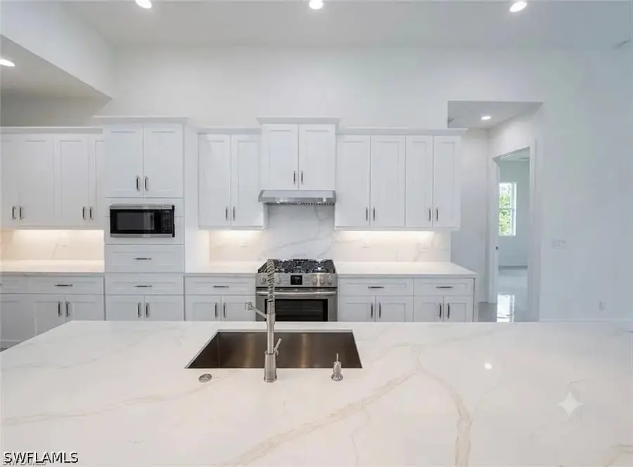 520 Herrin Avenue, Lehigh Acres, FL 33974 - #2