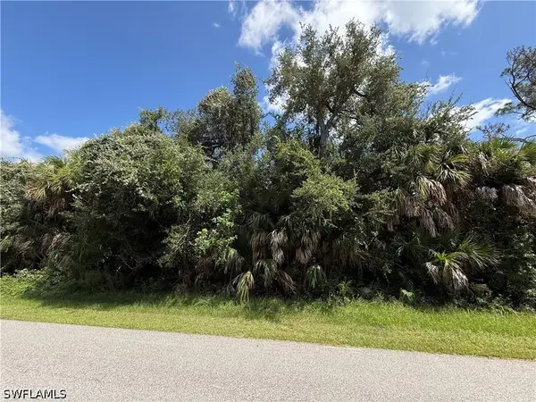 2560 Shady Avenue, North Port, FL 32186