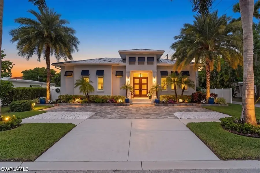 665 10th Street N, Naples, FL 34102 - #2