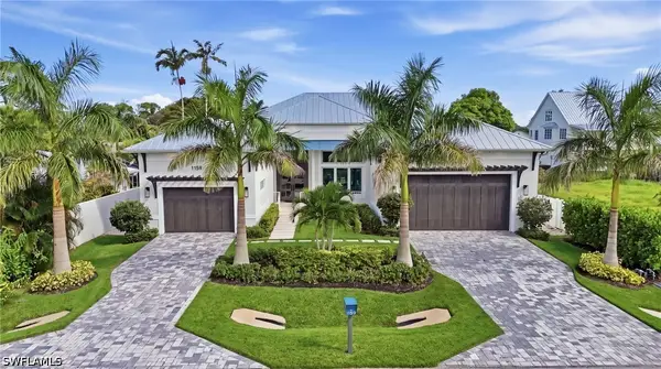 1159 Cypress Woods Drive, Naples, FL 34103