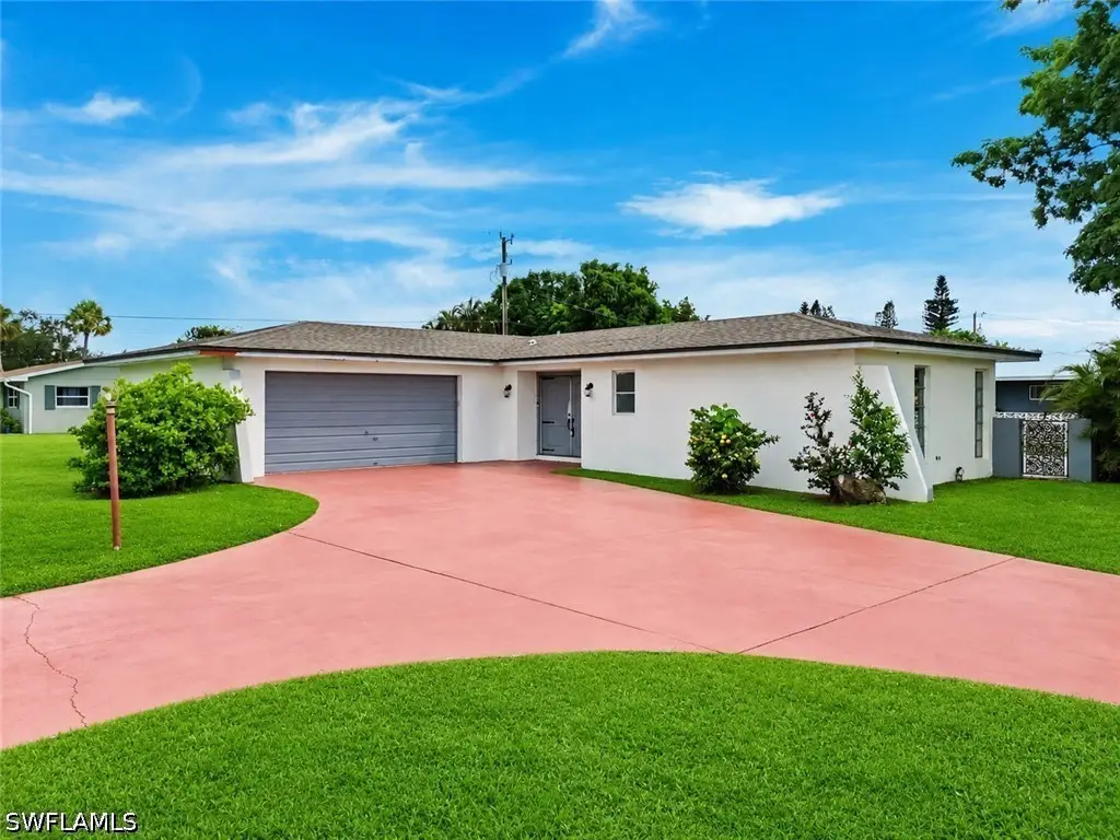 1681 Country Club Parkway, Lehigh Acres, FL 33936 - #1