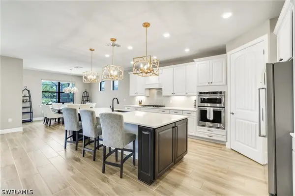 9373 Surfbird Court, Naples, FL 34120