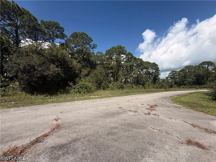102 Rosemont Place, Labelle, FL 33935 - #3