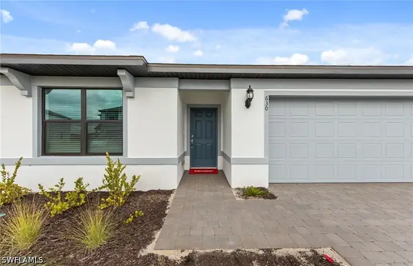 624 Oasis Lake Place, Lehigh Acres, FL 33936