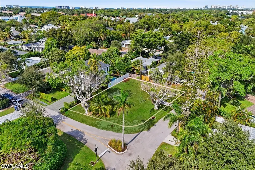 1165 8th Terrace N, Naples, FL 34102 - #1
