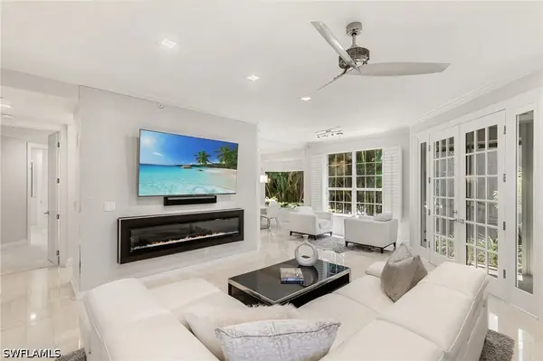 173 Colonade Circle #1401, Naples, FL 34103