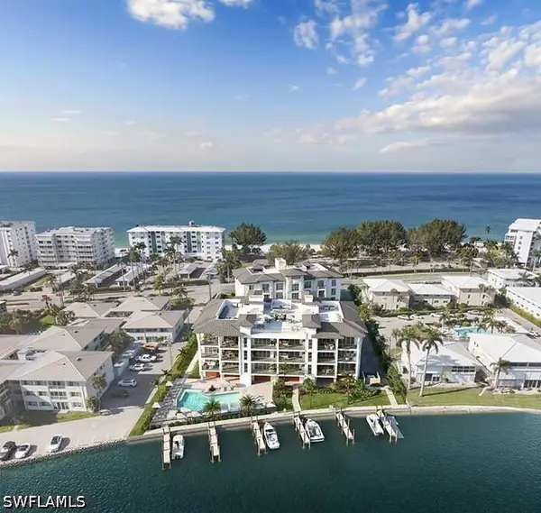2020 Gulf Shore Boulevard N #PH-402W, Naples, FL 34102
