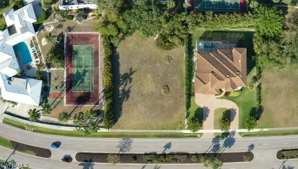 571 S Barfield Drive, Marco Island, FL 34145