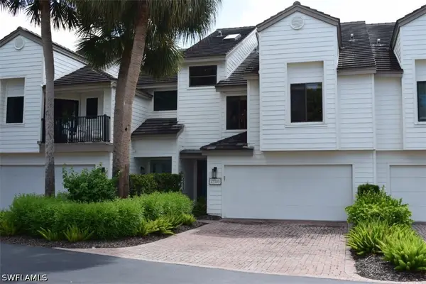 27105 Oakwood Lake Drive, Bonita Springs, FL 34134