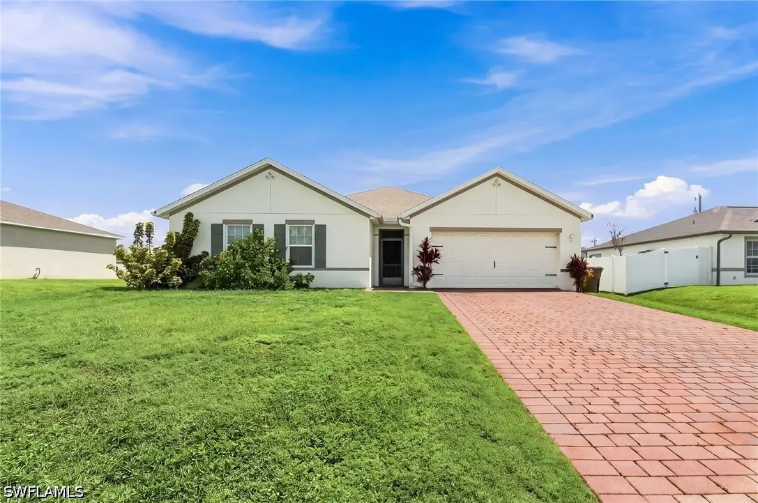 1813 NE 7th Place, Cape Coral, FL 33909 - #1