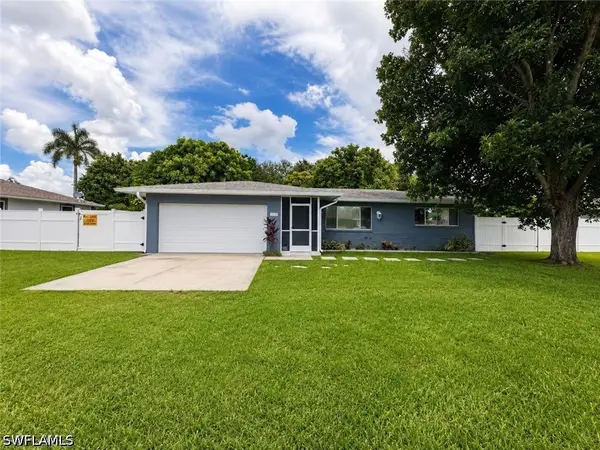 2124 41st Terrace Sw, Naples, FL 34116