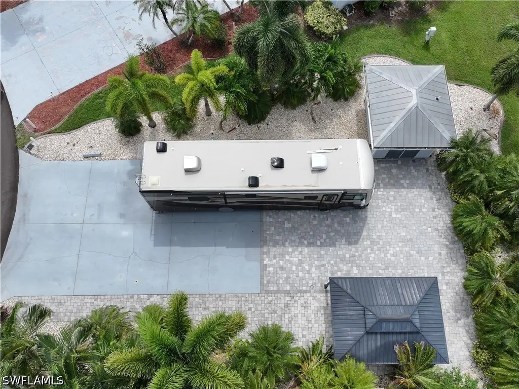 10095 Parkwood Drive, Fort Myers, FL 33905 - #1