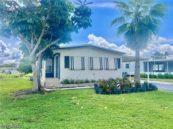 817 Cape Haze Lane, Naples, FL 34104