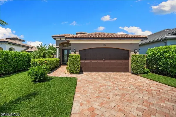 551 99th Avenue N, Naples, FL 34108