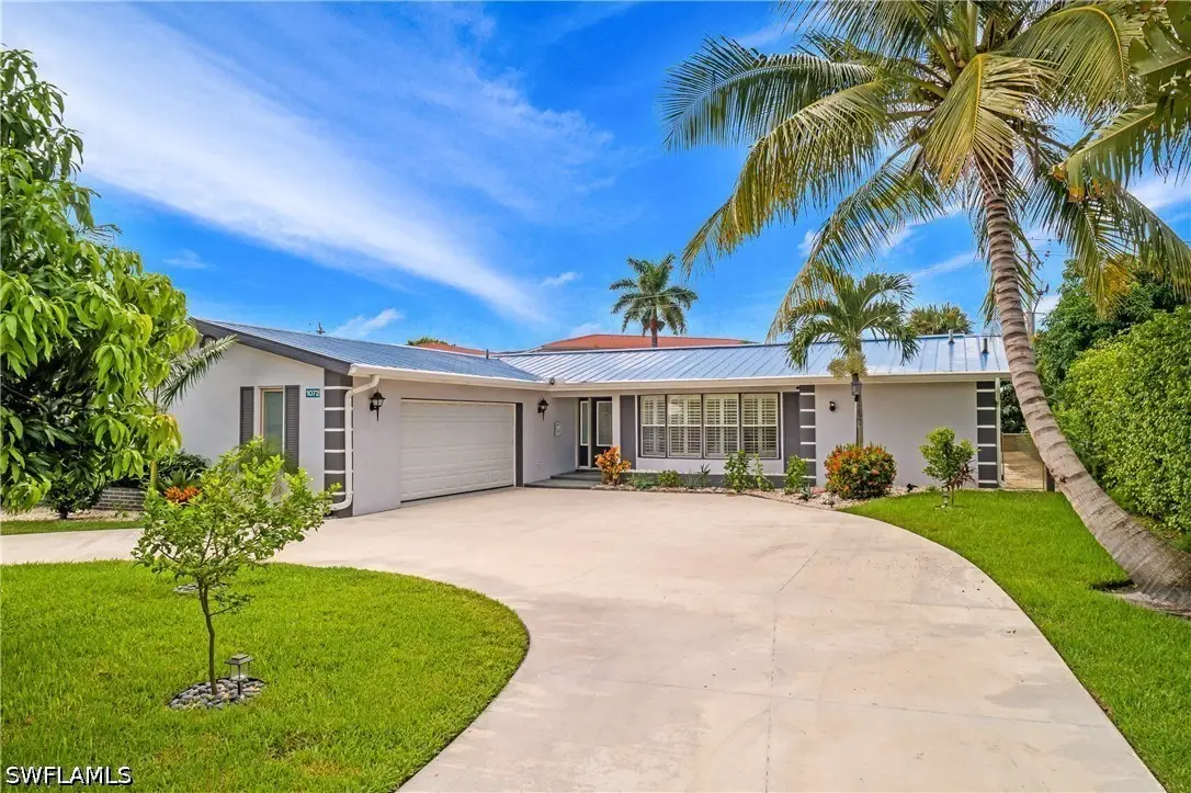 1072 Wisconsin Drive, Naples, FL 34103 - #1