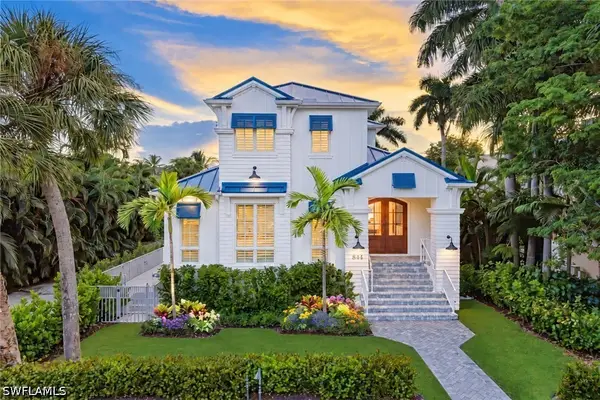844 8th Street S, Naples, FL 34102
