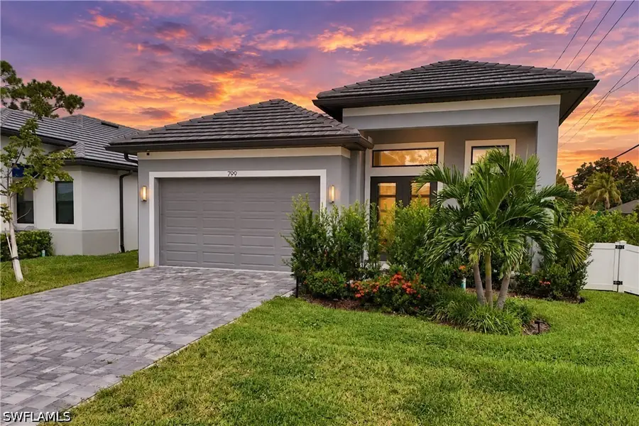799 108th Avenue N, Naples, FL 34108 - #2