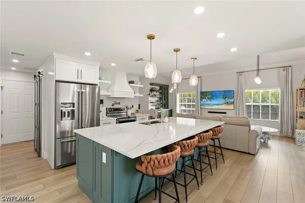 3745 Weymouth Circle, Naples, FL 34112