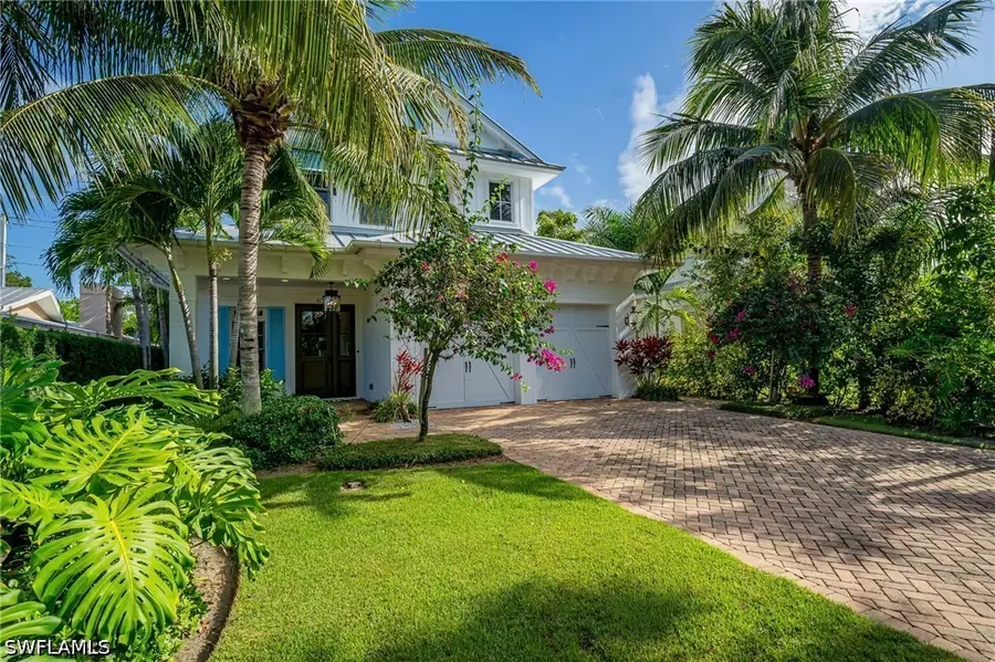 723 Myrtle Terrace, Naples, FL 34103 - #2