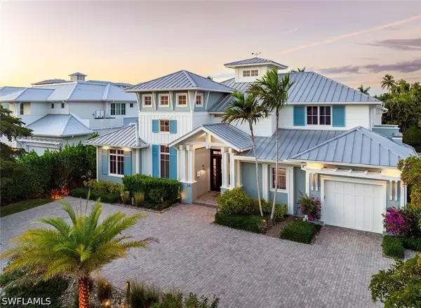 241 7th Avenue N, Naples, FL 34102