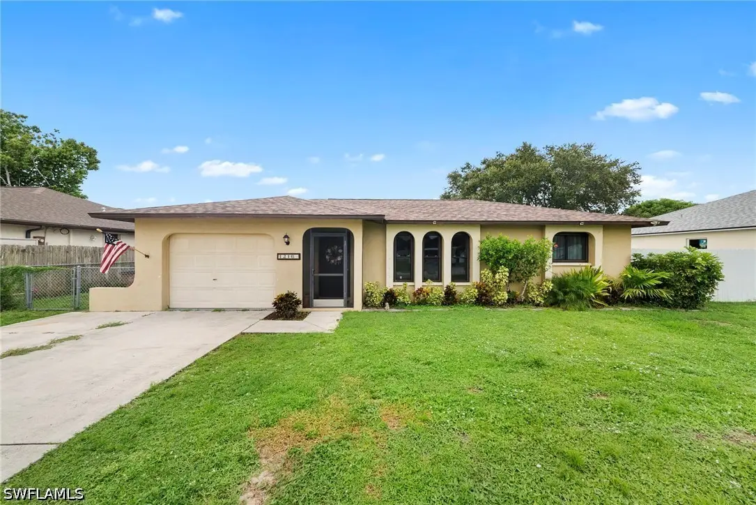 1216 SE 21st Place, Cape Coral, FL 33990 - #1