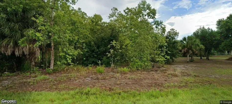 2050 Indian Hills Dr, Moore Haven, FL 33471 - #1