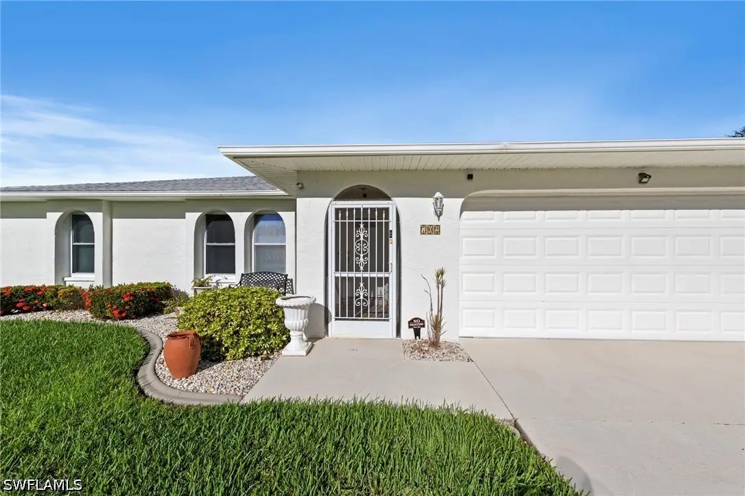 702 SE 10th Avenue, Cape Coral, FL 33990 - #1