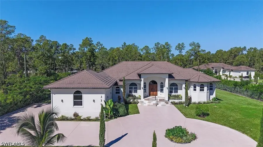 379 25th Street Nw, Naples, FL 34120 - #2