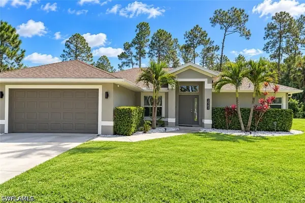 2982 2nd Street Ne, Naples, FL 34120