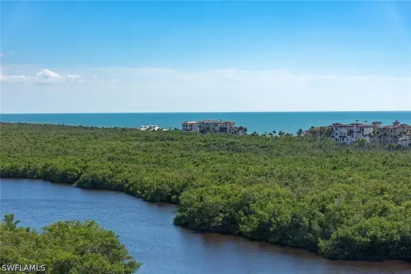 8990 Bay Colony Drive #1002, Naples, FL 34108