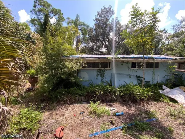 545 Evergreen Road, North Fort Myers, FL 33903