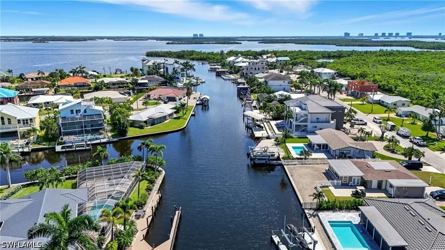 35 Fairview Boulevard, Fort Myers Beach, FL 33931 - #2