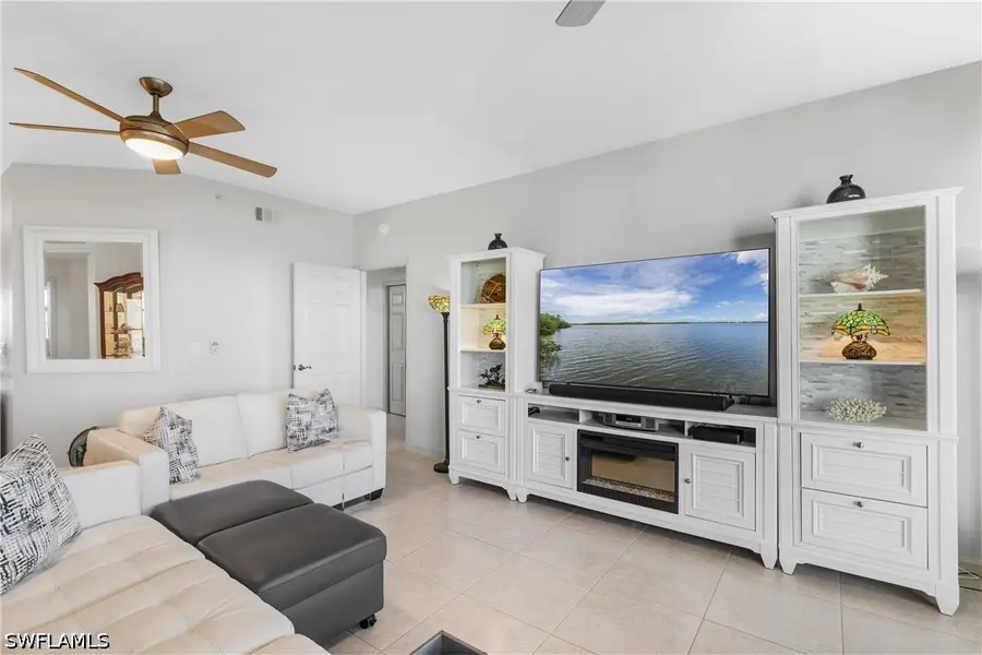 201 Vintage Bay Drive #B 18, Marco Island, FL 34145 - #3