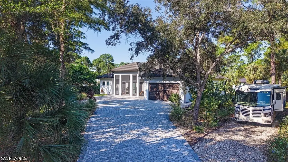 12 35th Avenue Nw, Naples, FL 34120 - #1