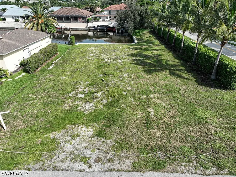489 Heron Avenue, Naples, FL 34108 - #2