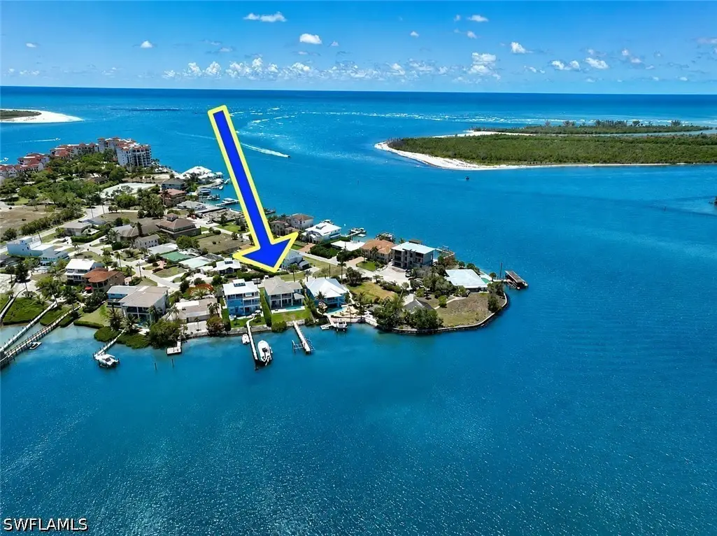 62 Dolphin Circle, Naples, FL 34113 - #1