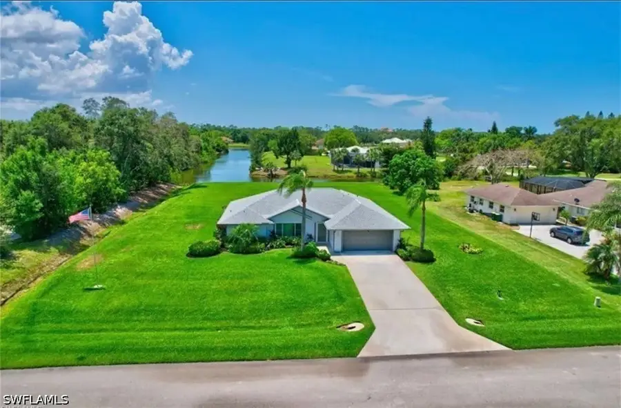 1364 Windswept Avenue, Naples, FL 34109 - #3