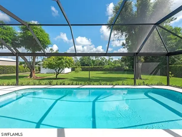 5520 Cynthia Lane, Naples, FL 34112