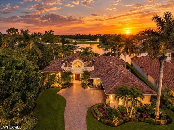 7405 Treeline Drive, Naples, FL 34119