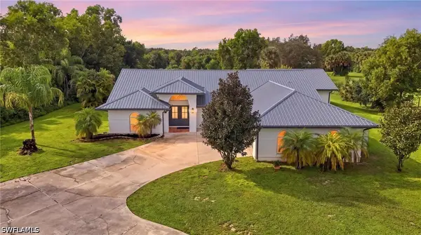 260 20th Avenue Ne, Naples, FL 34120