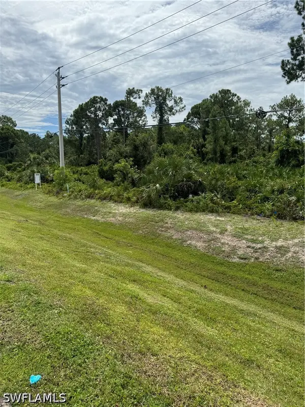 Address Withheld By Seller, Naples, FL 34142