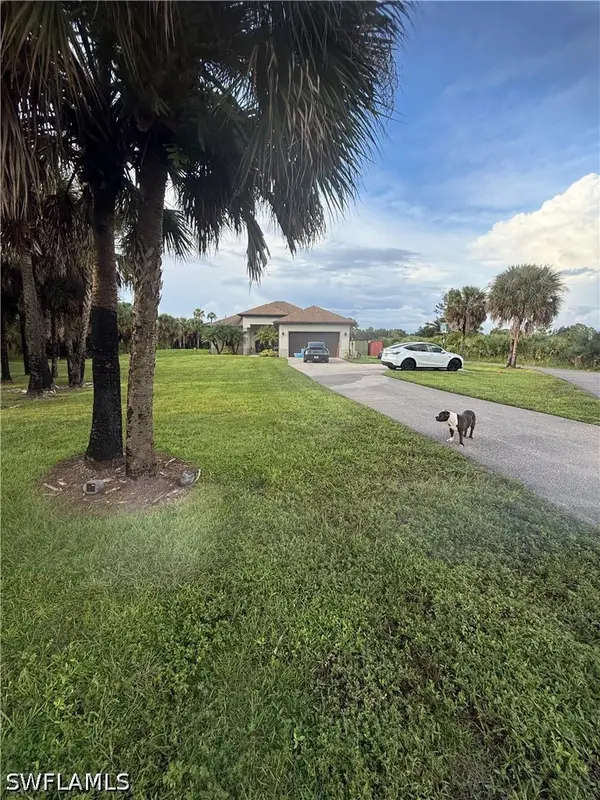 2831 32nd Avenue Se, Naples, FL 34117