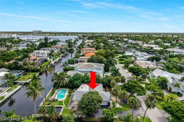 499 16th Avenue S, Naples, FL 34102