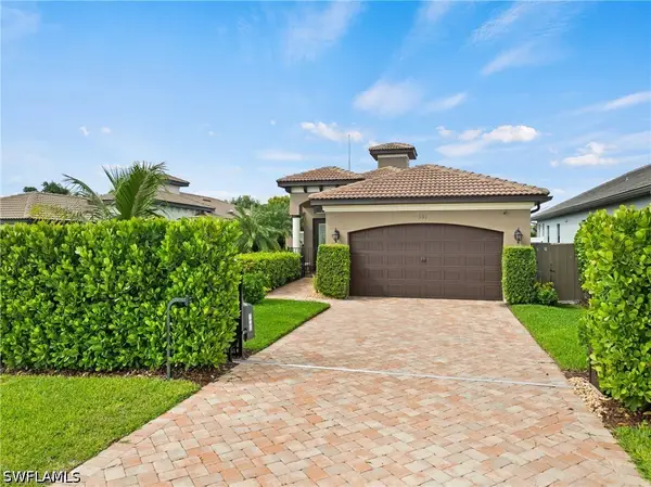 551 99th Avenue N, Naples, FL 34108