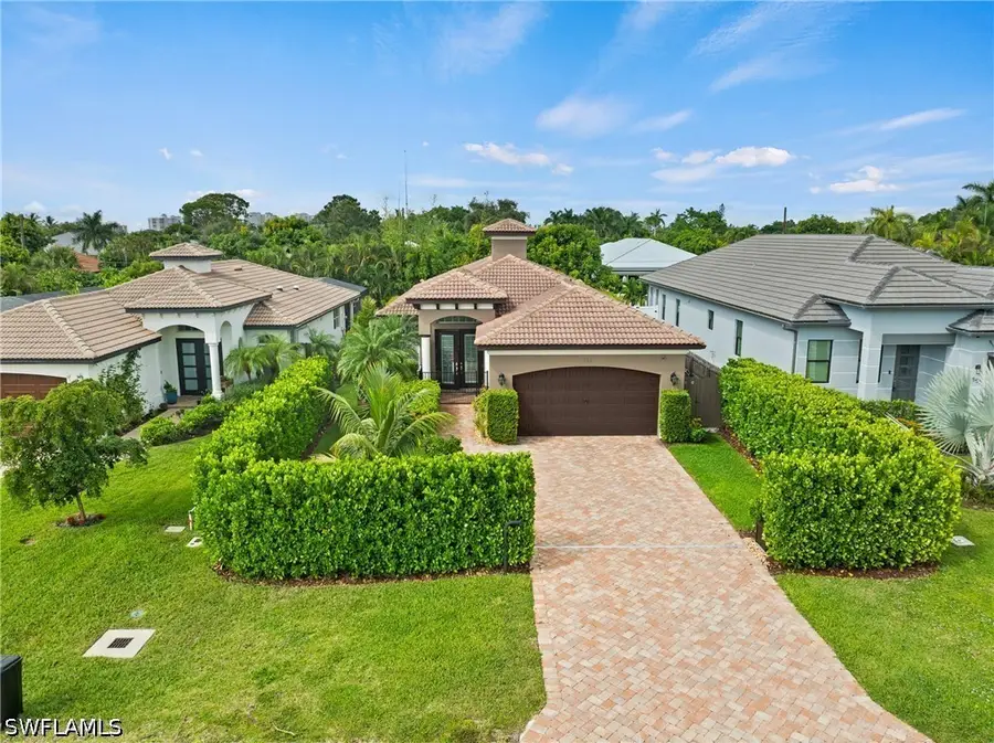551 99th Avenue N, Naples, FL 34108 - #2