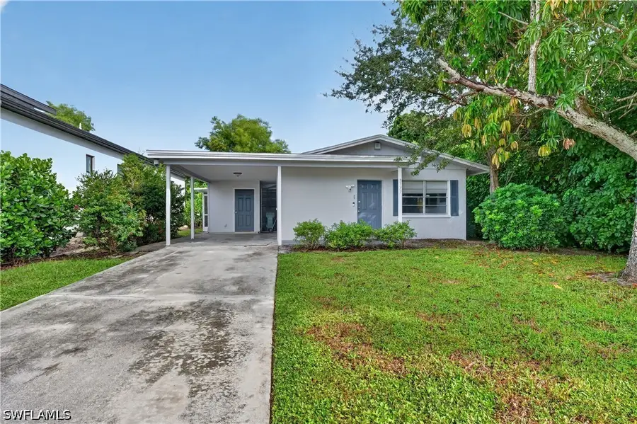 3177 Woodside Avenue, Naples, FL 34112 - #2