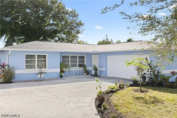 918 Cardinal Street, Naples, FL 34104
