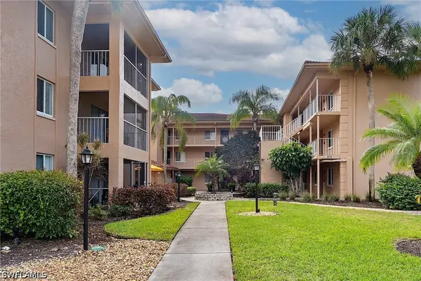 1075 Foxfire Lane #310, Naples, FL 34104